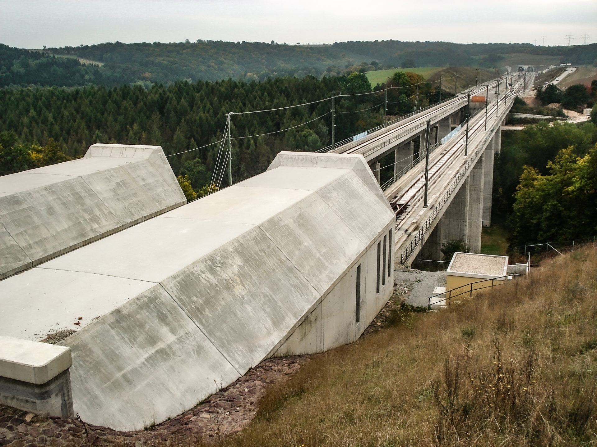 https://imm-bochum.de/wp-content/uploads/2024/12/BibratunnelWest_BlickzuFinnetunnel-2.jpg